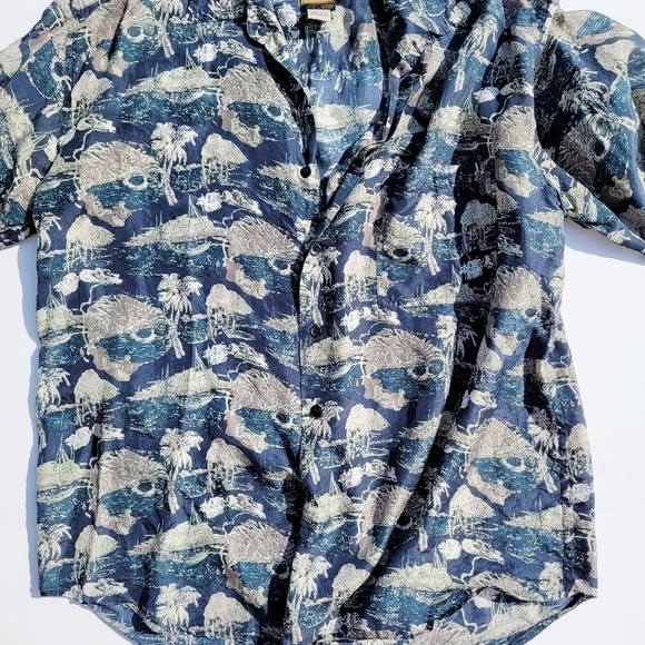 Vintage Bruno Silk Button Up - Size Large - Picture 3 of 4